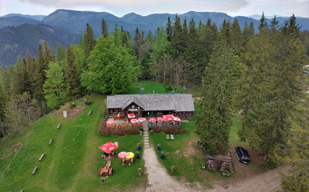 Hütte