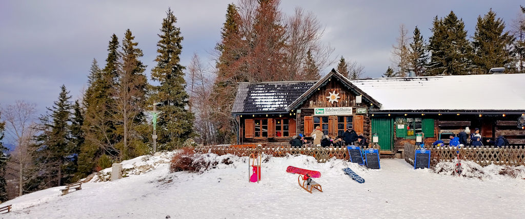 Hütte