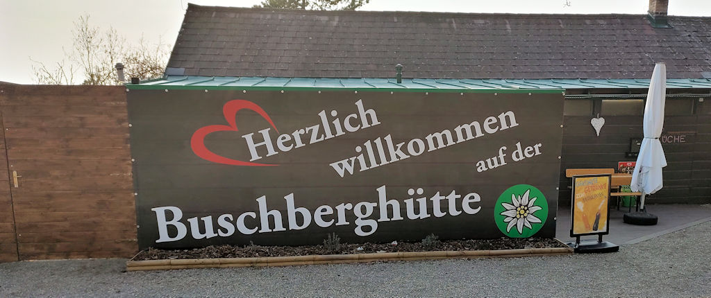 Hütte