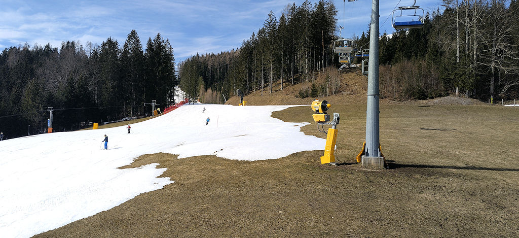 Schneeband